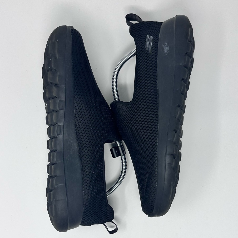 Skechers Men's Black Slip-On Shoes sz. 9 - Picture 5 of 9